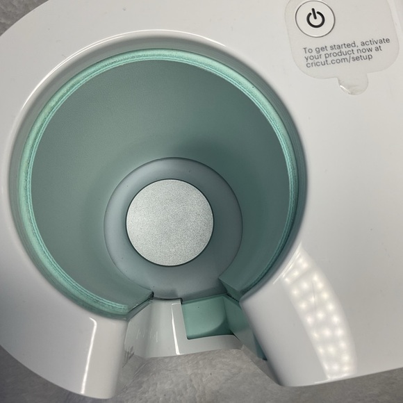Cricut Mug Press in White and Mint - Picture 3 of 16